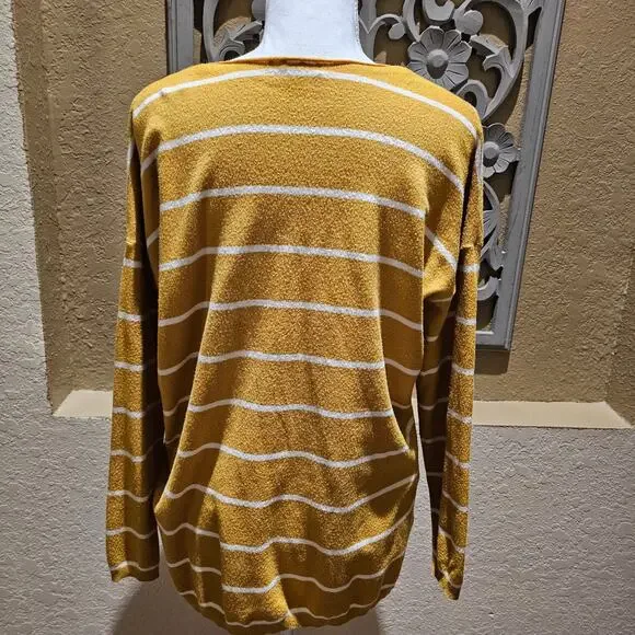 Staccato Size L Modern Relaxed Casual Minimalist Striped V Neck Knit Top - Picture 4 of 11